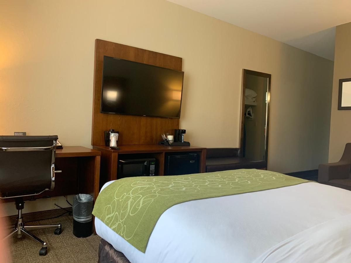 Comfort Suites Peoria I-74 Extérieur photo