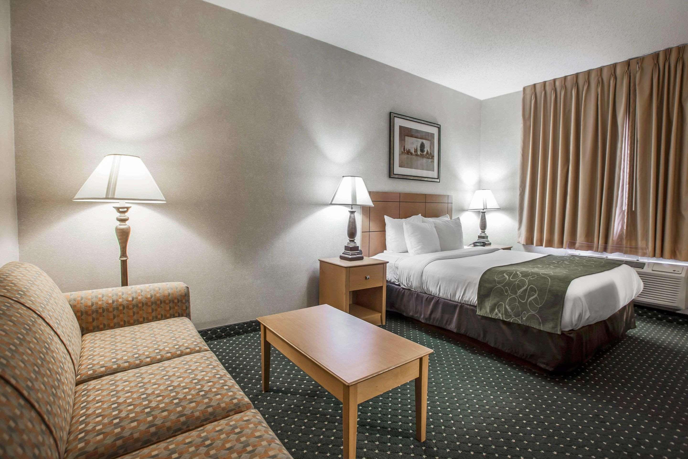 Comfort Suites Peoria I-74 Extérieur photo