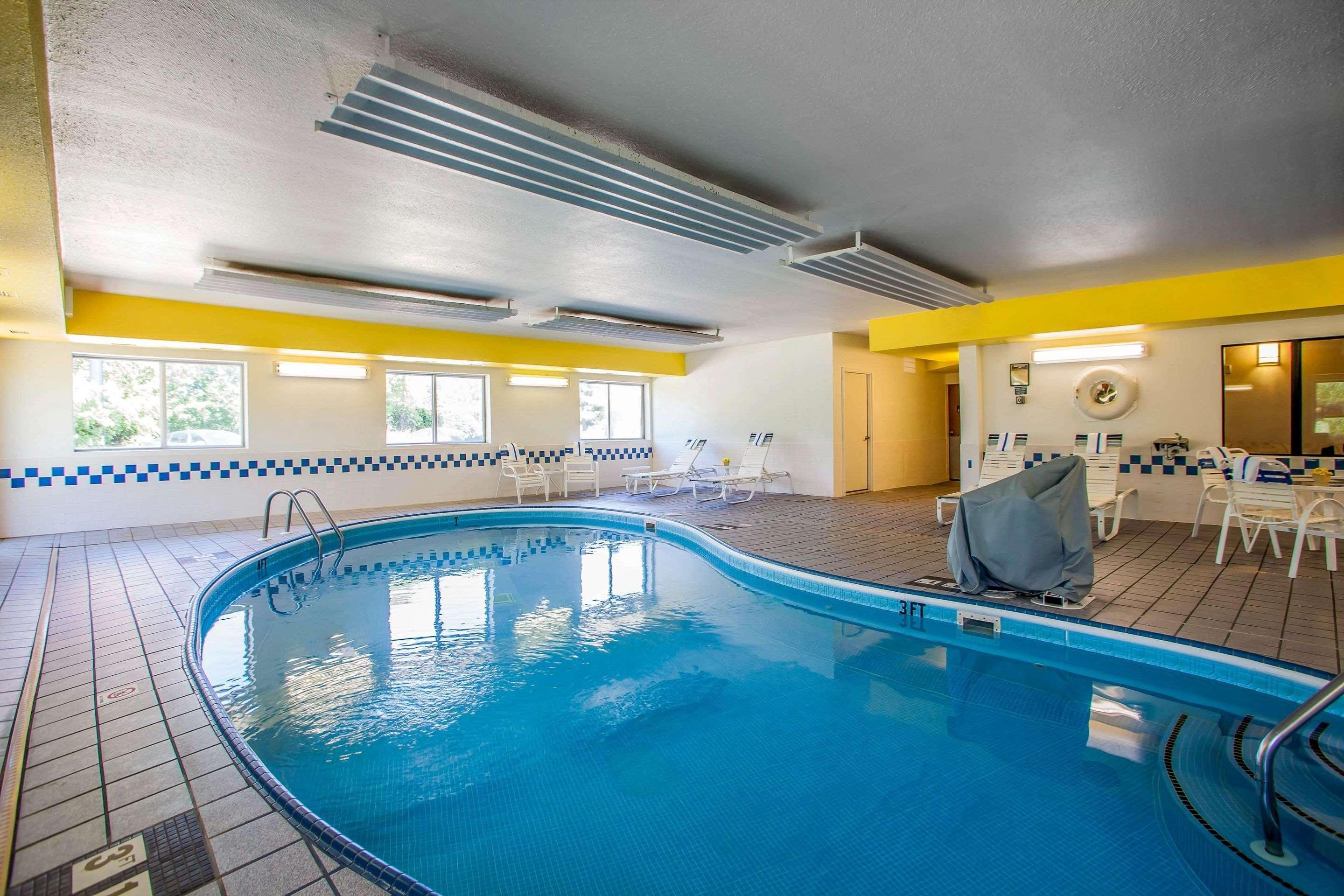 Comfort Suites Peoria I-74 Extérieur photo